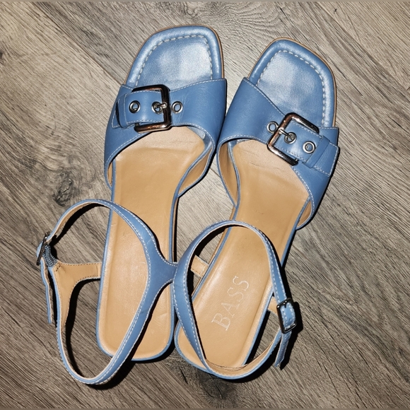 BASS y2k buckle heels - Picture 2 of 7